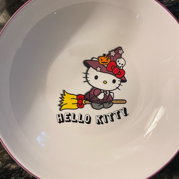 🎃👻Hello Kitty Halloween set of Bowls - Picture 3 of 4